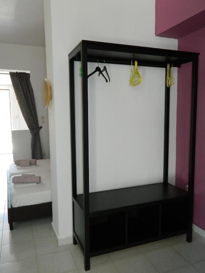 Roseberry Studios Faliraki Luaran gambar