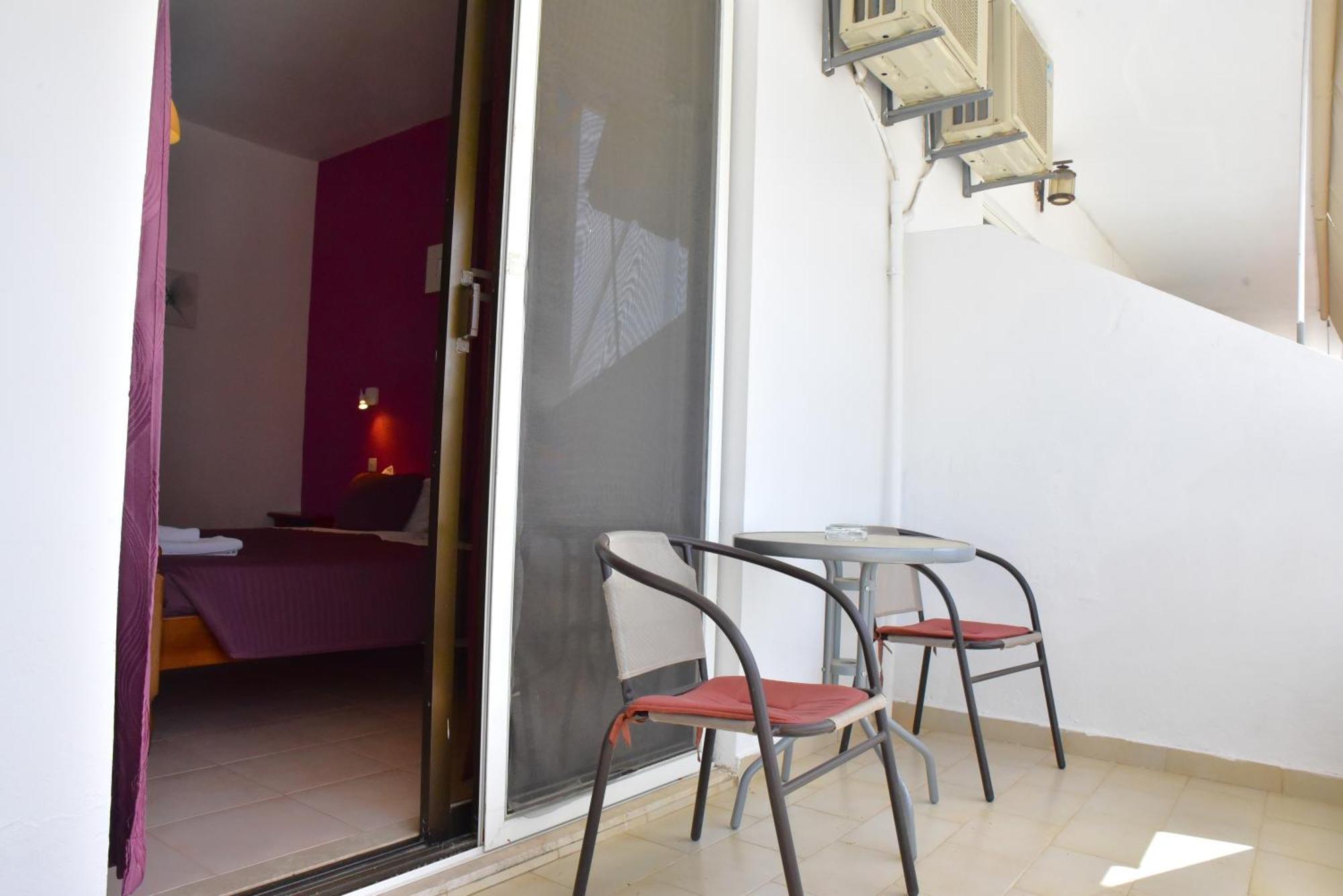 Roseberry Studios Faliraki Bilik gambar