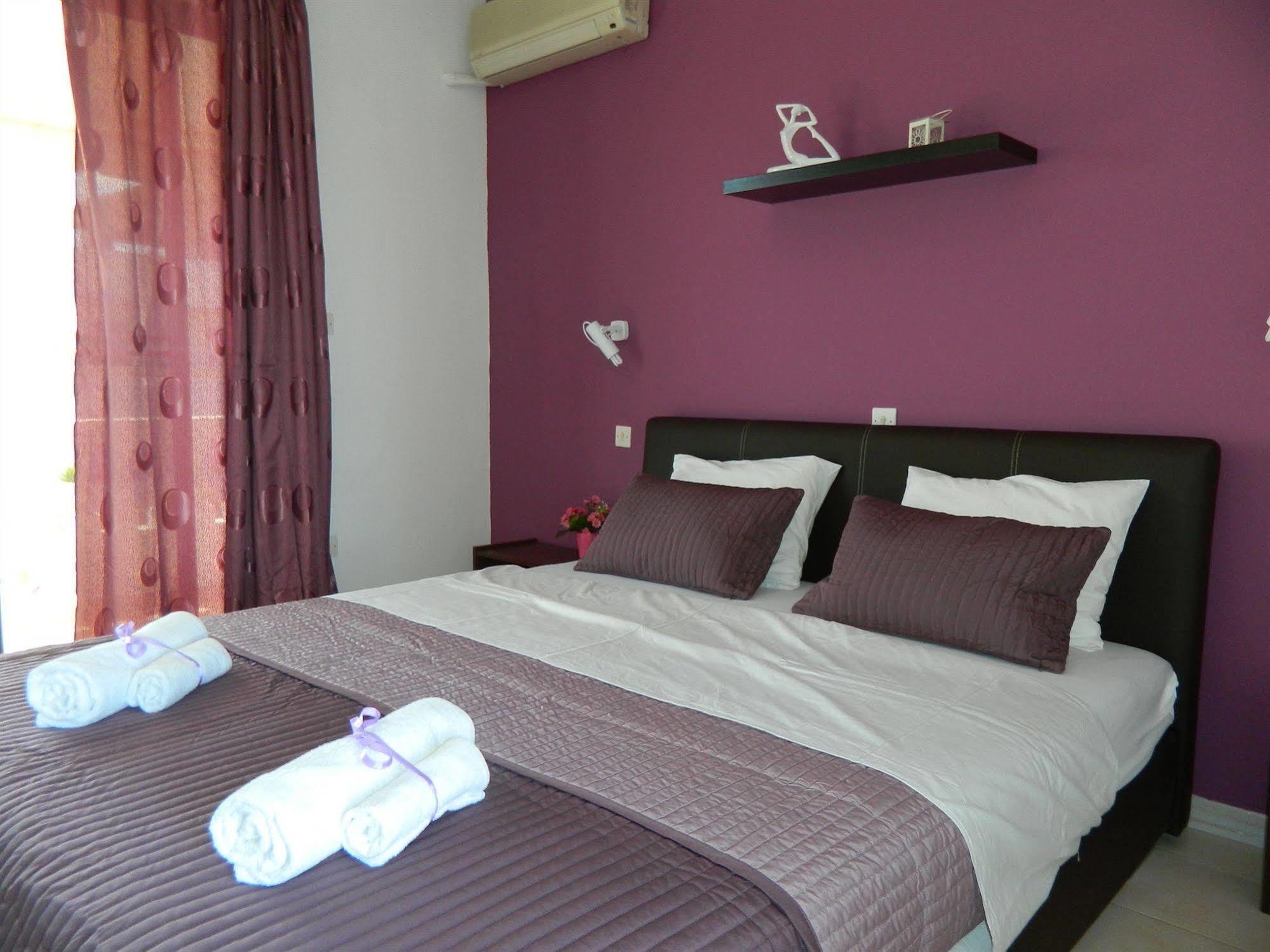 Roseberry Studios Faliraki Luaran gambar